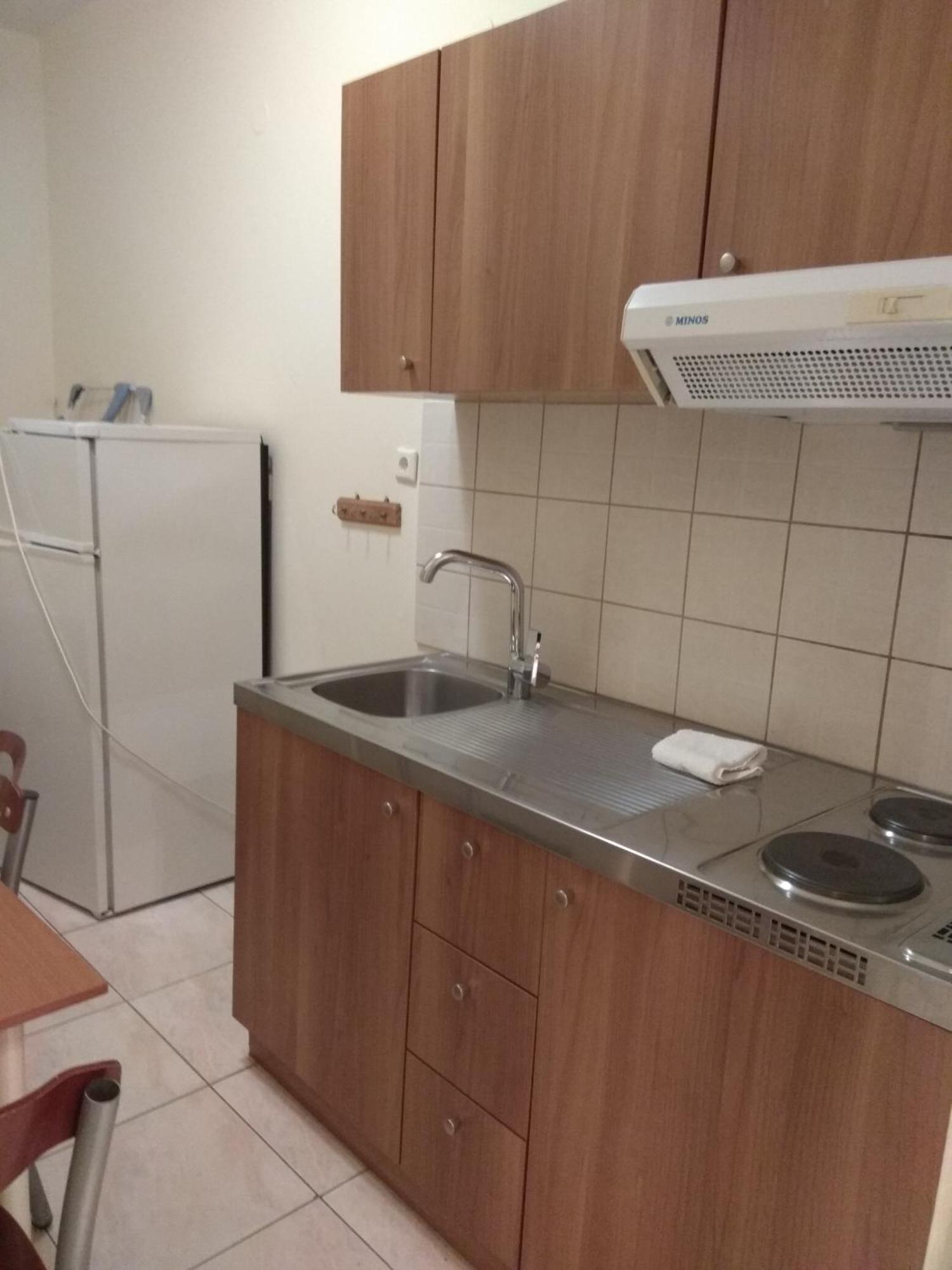 尼基季Nikos House公寓式酒店 外观 照片