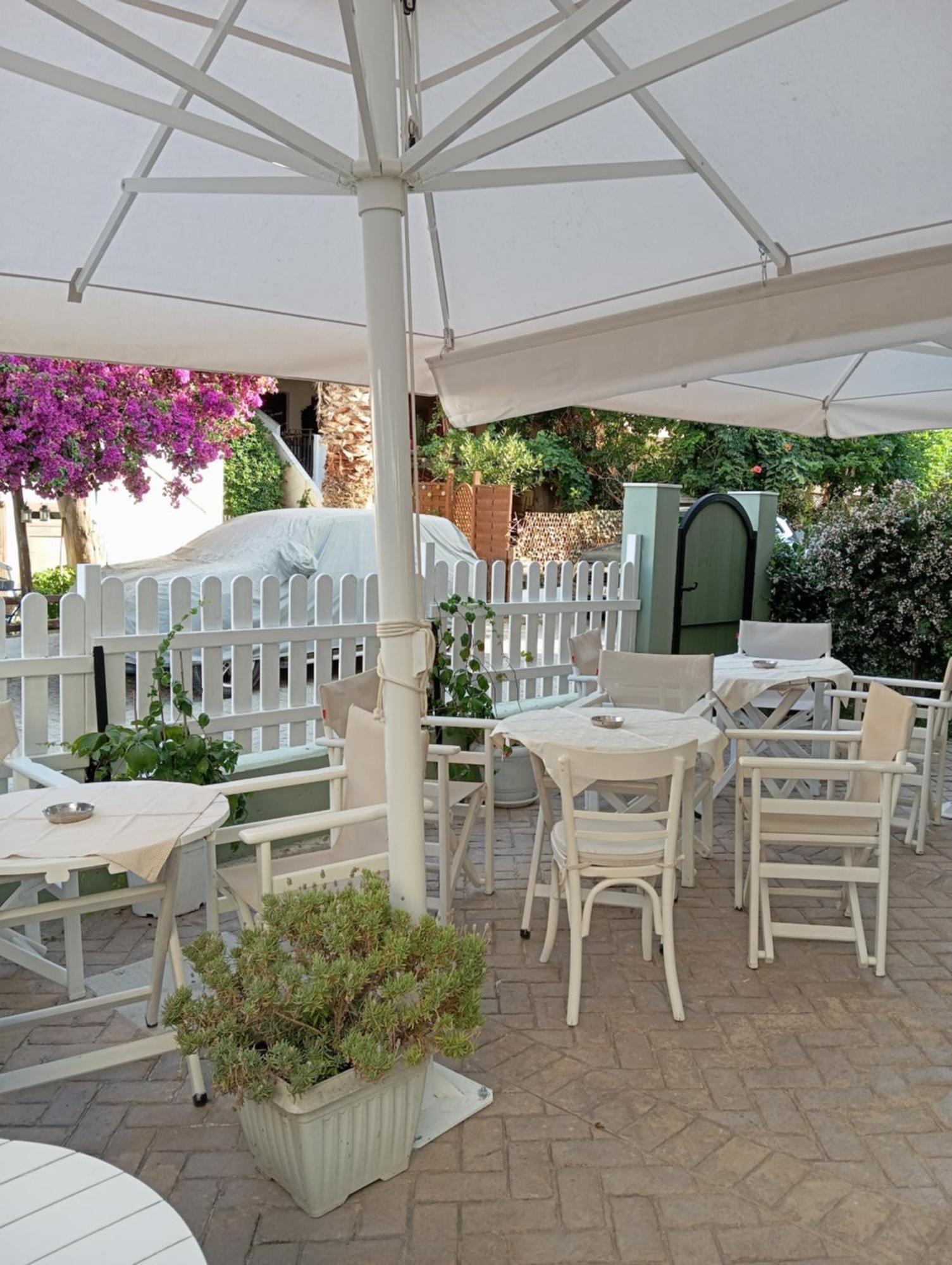 尼基季Nikos House公寓式酒店 外观 照片